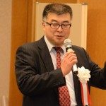 通訳をした四季青舎の山本太志塾長